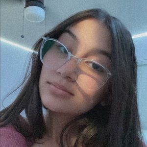 Meet your Posher, Isabella